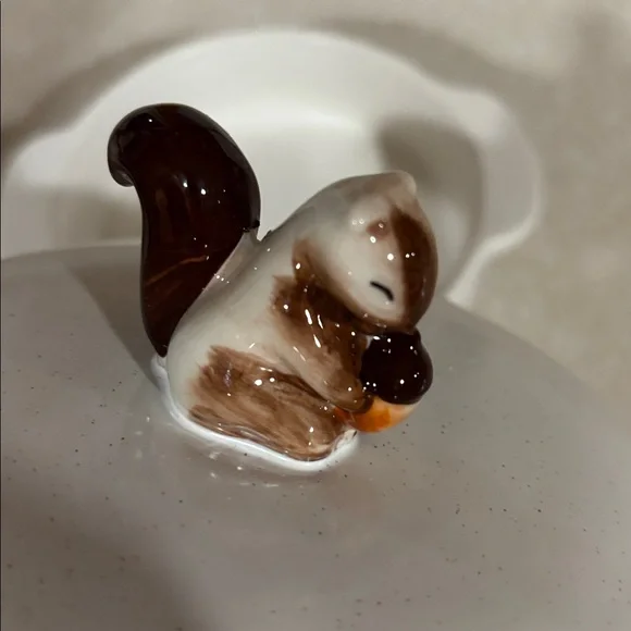 White Ceramic brie baker Dish with Squirrel Handle - Picture 2 of 4